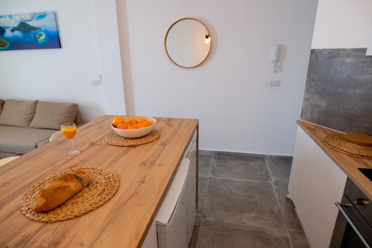Black Sand Holiday Home Puerto de Santiago  Bagian luar foto
