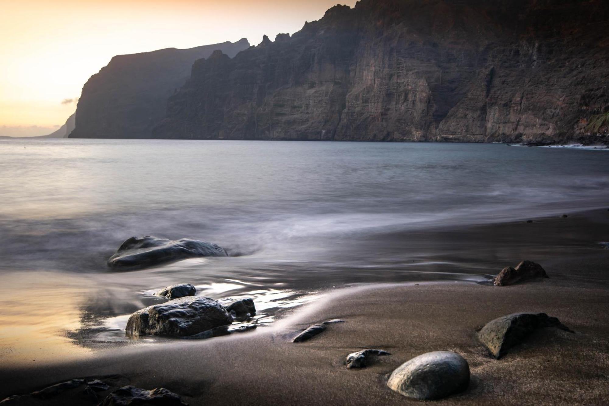 Black Sand Holiday Home Puerto de Santiago  Bagian luar foto