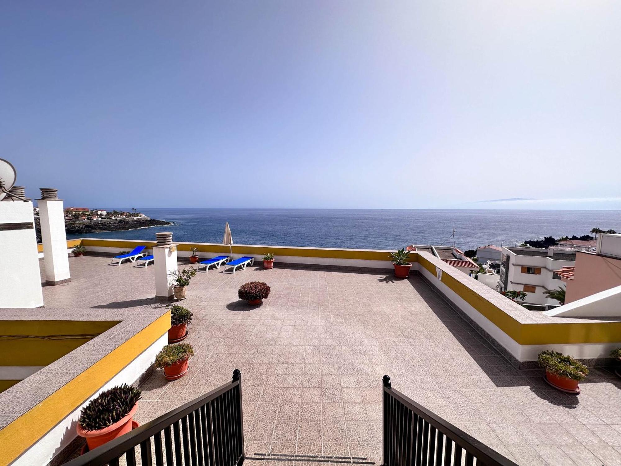 Black Sand Holiday Home Puerto de Santiago  Bagian luar foto